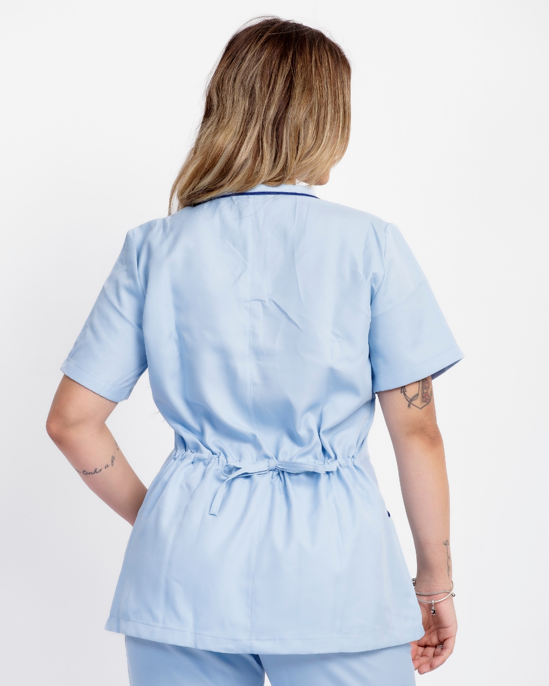 Pijama Cirúrgico Celina Gabardine Azul Bebê - Imagem 3